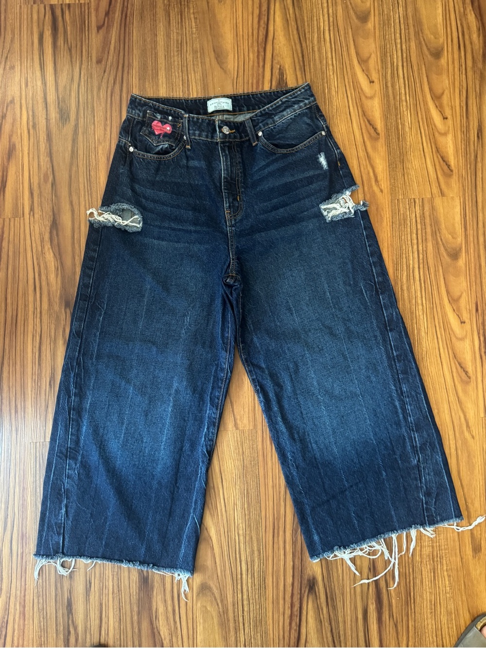 REVICE Dark Blue Distressed Wide-Leg Cropped Jeans